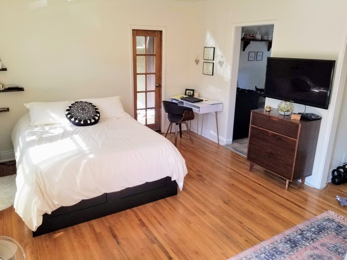 Photo - 10985 Culver Blvd Unidad 10985