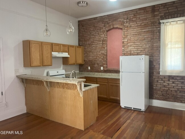 Photo - 110 W Nevada Ave