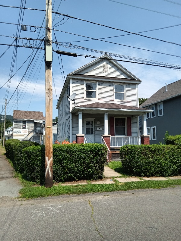 Building Photo - 408 Willow Ave Rental