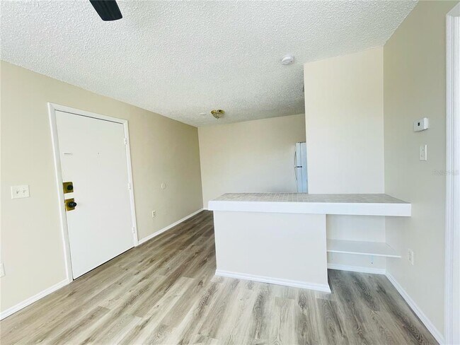 Photo - 9013 Westchester Cir Unit 27