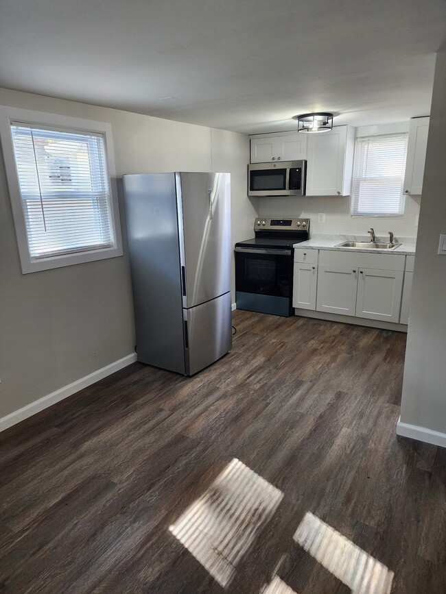 Photo - 82 Seaside Ave Unidad 1