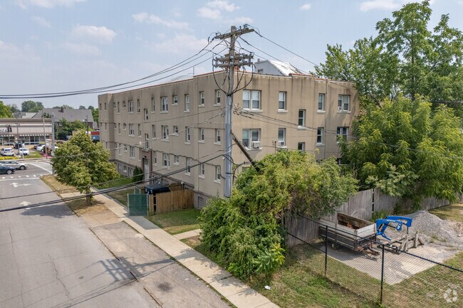 Photo - 2118 Delaware Ave