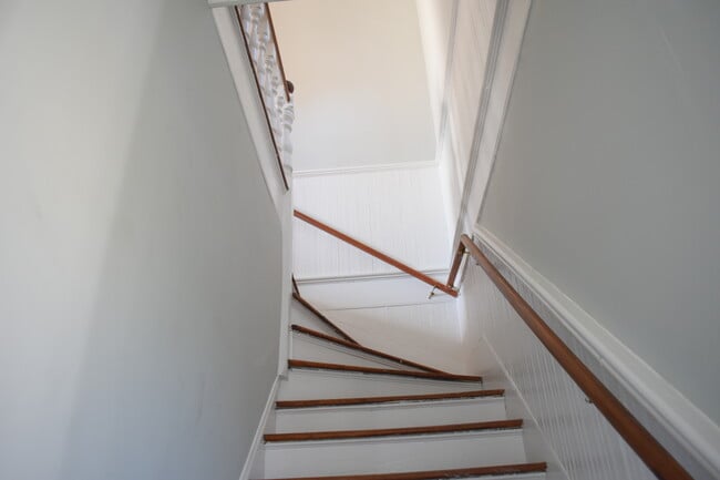 Photo - 215 N 5th Ave Apartamentos Unidad B