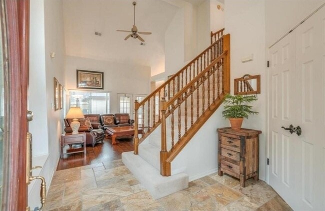 Photo - 14302 Reissen Ln