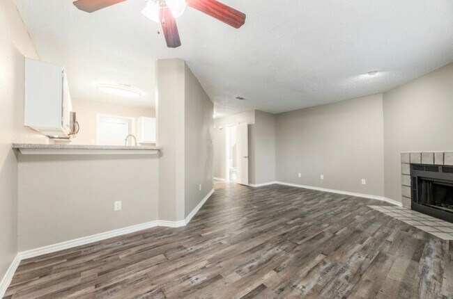 Photo - 3932 Wymess Dr