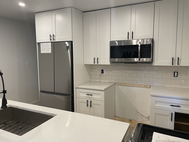 All new appliances - 719 S 17th St