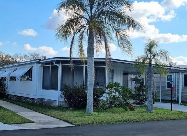 Photo - 1401 W Hwy 50 House