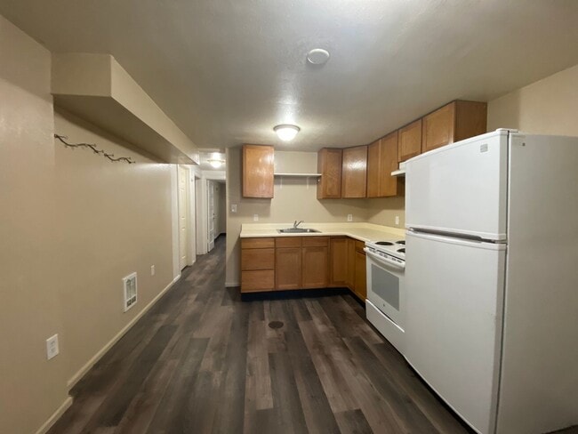 Photo - 805 6th St Unit Downstairs