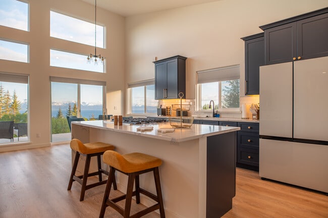 Photo - 833 Linstrang Wy