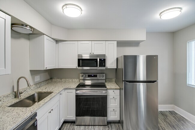 Photo - Wilshire Apartments