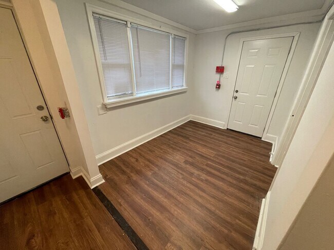 Photo - OFFICE SPACE AVAILABLE Unidad 9415 BUSTLETON AVE  A