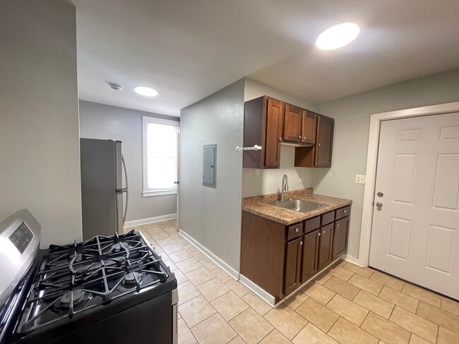 Photo - 1940 W Ohio St Unit 1R