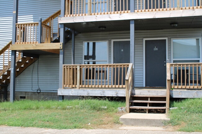 Building Photo - 101 Sweet Gum Unit 101