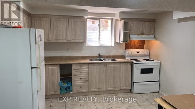 Photo - 99 Rollingwood Dr