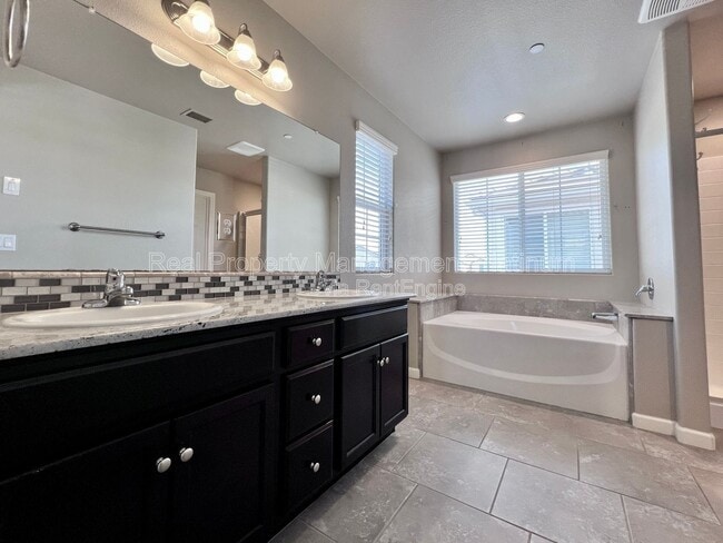 Photo - 3704 Savant Ln