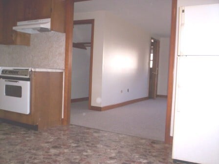 Building Photo - 362 Centre St Rental