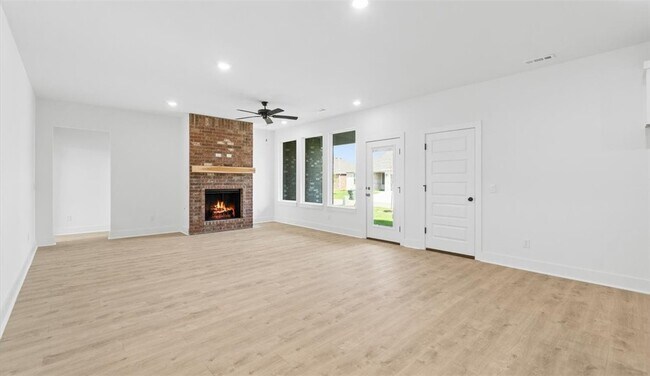 Photo - 4856 W Aurora St