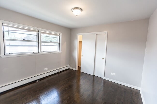 Photo - 1027 Dunlop Ave Unit 2