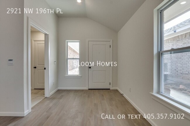 Photo - 2921 NW 196th Pl