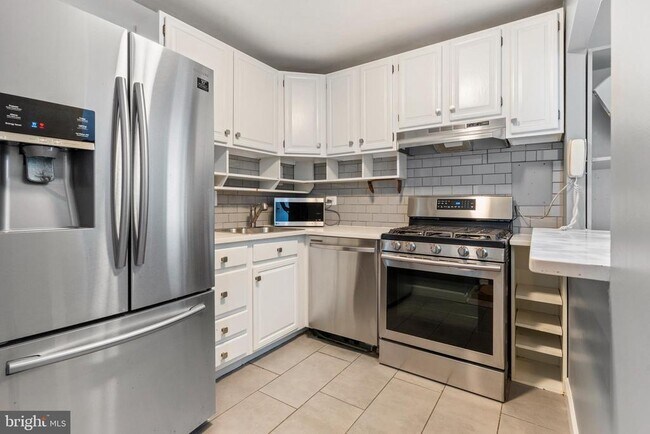 Photo - 1260 21st St NW Unit 709