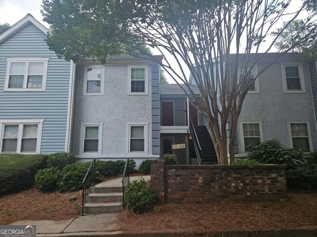 Building Photo - 113 Hampshire Ct Unit 113