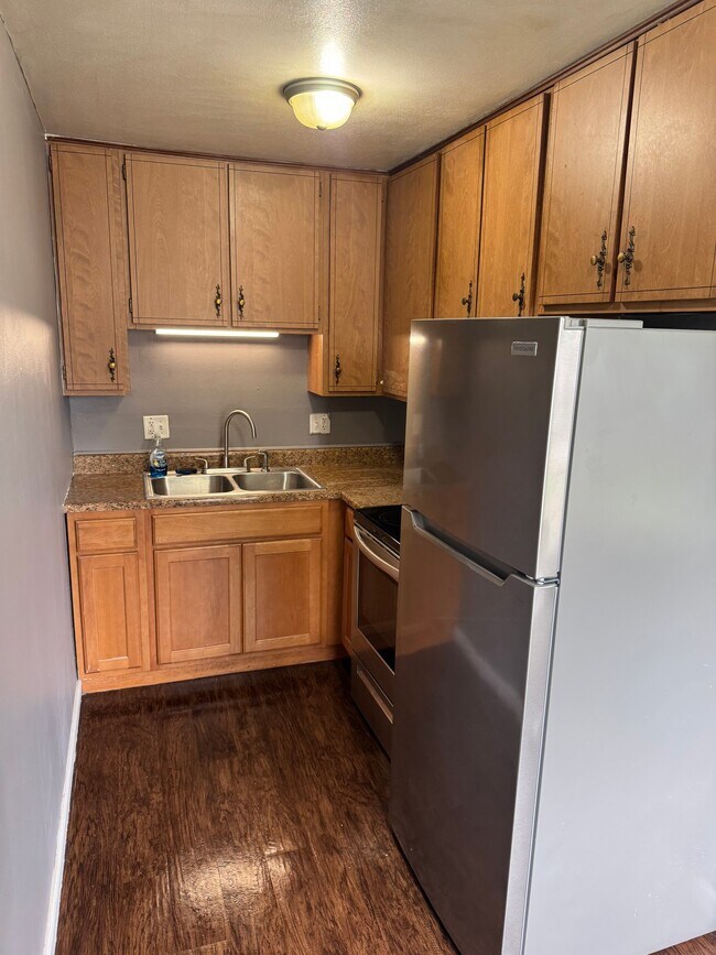 Photo - 1407 N Main St