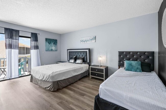 Photo - 609 Lively Dr Unidad B