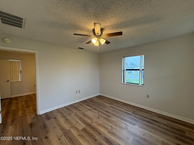 Photo - 195 Cardinal Dr Unit C
