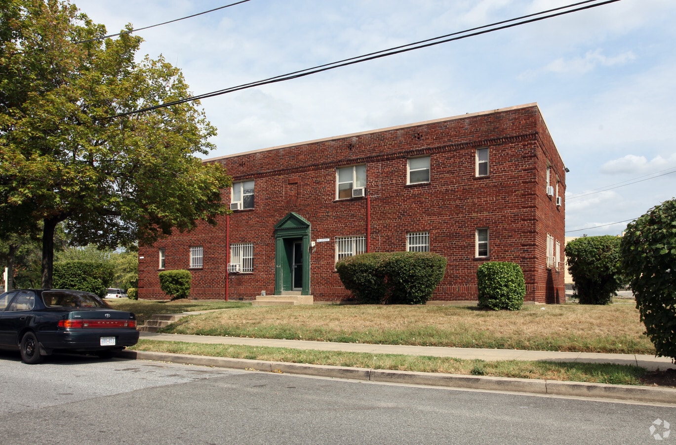 Ames Street Apartments - Ames Street Apartments