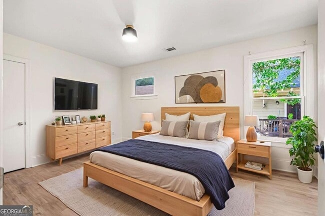 Photo - 94 Lucy St SE Unidad A