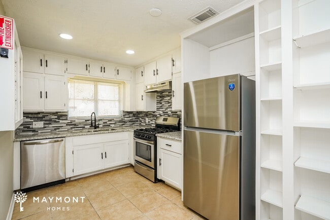 Photo - 1804 Chilton Dr