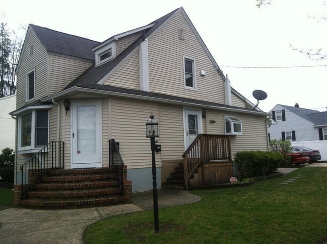 Photo - 302 S 2nd St Unit B