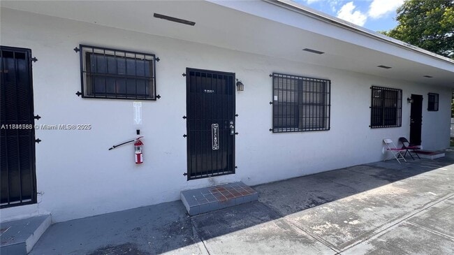 Photo - 3711 NW 24th Ave Unidad 7
