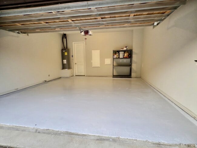 Photo - 557 Reale Dr