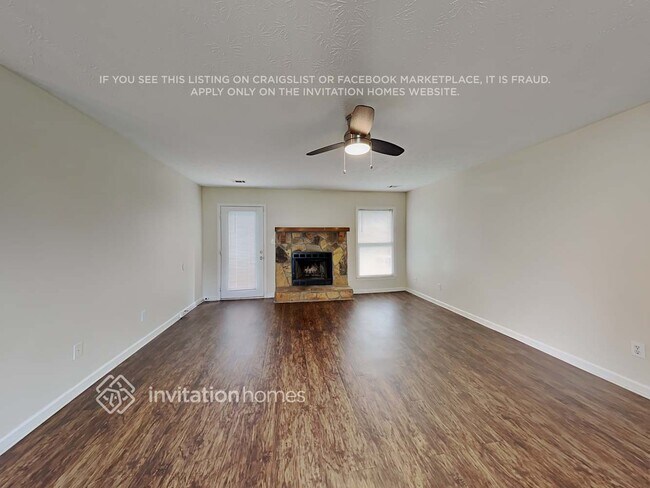 Photo - 230 Graystone Dr