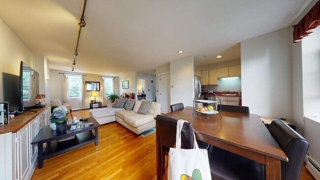 Photo - 408 Sumner St Unit #2