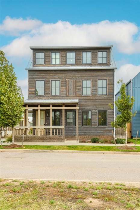 Photo - 940 Pedalers Ln