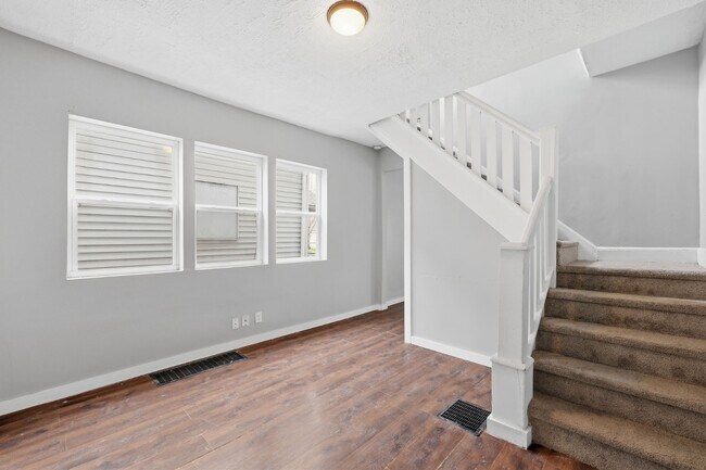 Photo - 1737 Terrace Ave