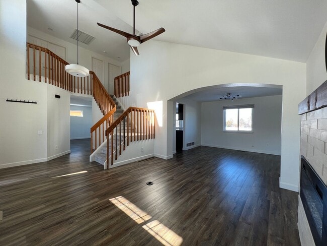 Photo - 1358 Banner Cir