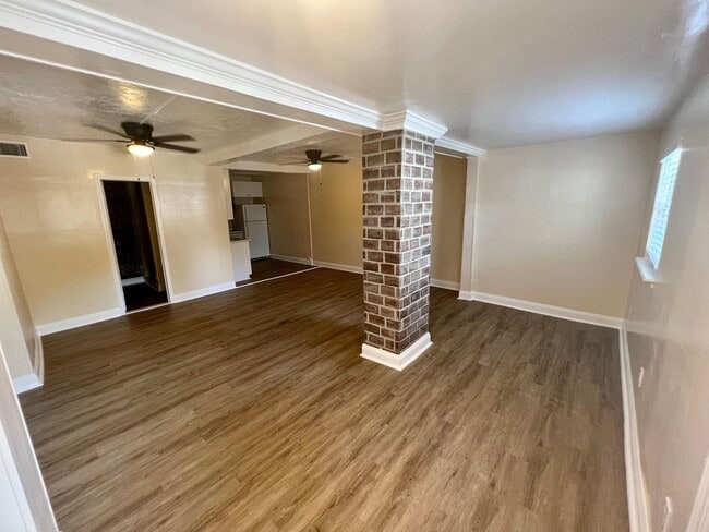 Photo - 2705 Riverside Ave Unidad 2705 Riverside Ave