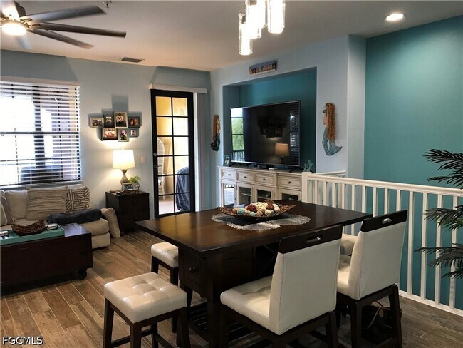 Photo - 11908 Izarra Way Unit 7002
