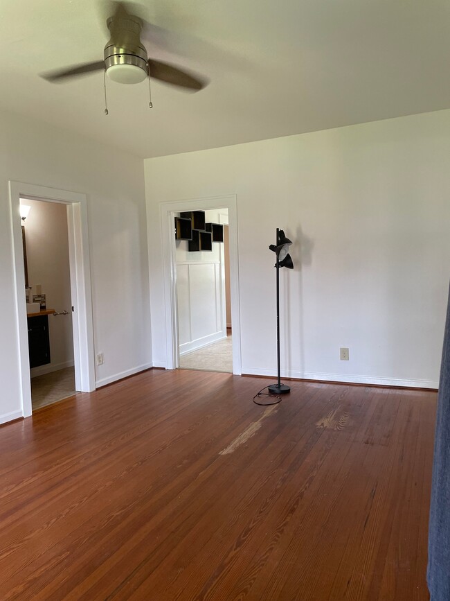 Photo - 3903 Billingsley St