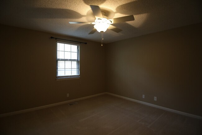 Photo - 5870 Brentwood Trace