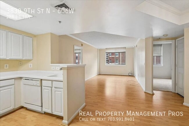 Photo - 3830 9th St N Unit 606W