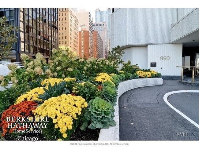 Photo - 990 N Lake Shore Drive Unit 19D