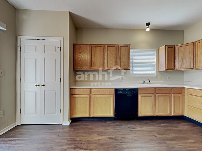 Photo - 10087 Sundown Ln