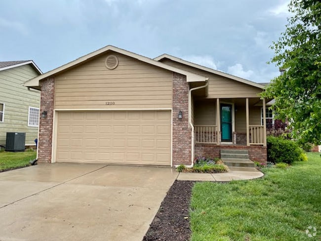Building Photo - 4 bedroom/3 bath house (12110 E Laguna)