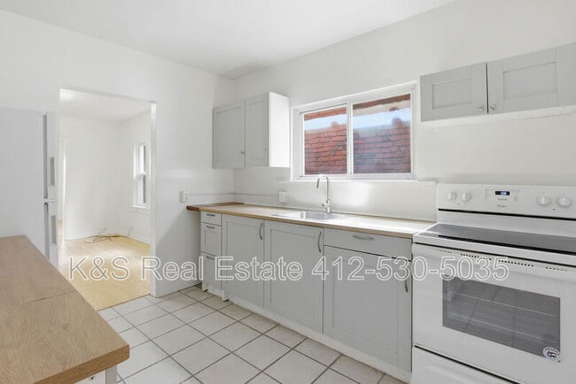 Photo - 545 Sixth Street - 2