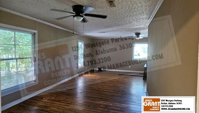 Photo - 310 W Lafayette St