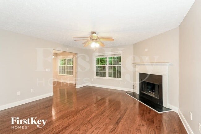 260 Valley View Dr